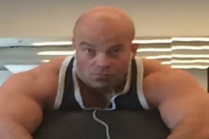 بريطاني يبيع منزله وكل ما يملك لمحاربة 'داعش'