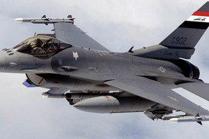 طائرات اف 16 العراقية تقتل 12 داعشياً في قضاء القائم بالعراق