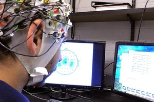 نظام جديد يتيح التحكم بمجموعة من 'الروبوتات' عبر العقل البشري