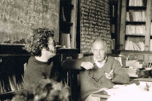 وفاة أخصائي الرواية الجديدة الكاتب الفرنسي جان ريكاردو 