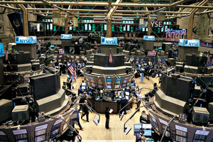 وول ستريت تفتح مستقرة مع تقييم المستثمرين لنتائج أرباح