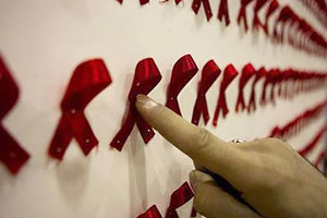 في مالاوي... مصاب بالإيدز مارس الجنس مع عدد من الفتيات بطلب من عائلاتهن!