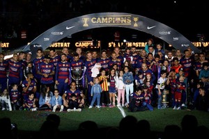 برشلونة يحقق إيرادات قياسية في الموسم الماضي