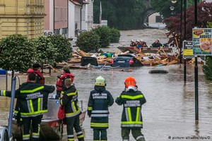 عواصف عاتية وأمطار غزيرة والفيضانات تغمر العديد من شوارع العاصمة الألمانية