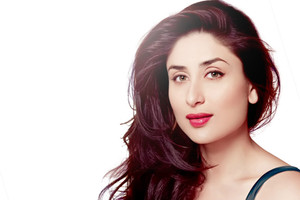 ما حقيقة اعتزال نجمة بوليوود كارينا كابور بسبب الحمل؟