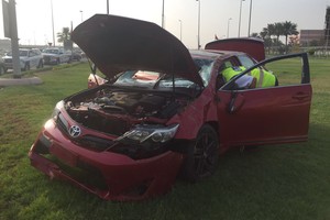 إصابة 3 فتيات بتدهور سيارة على شارع المطار في المحرق