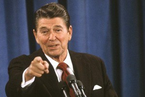 قاض أميركي يطلق سراح رجل حاول قتل الرئيس الأسبق ريغان