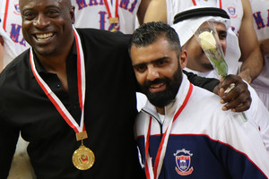 أيمن حمزة يغادر سلة المنامة إلى الأهلي