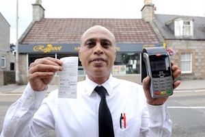 كيف دفع بريطاني ثمن أغلى وجبة طعام في العالم بـ 'مليون جنيه'؟