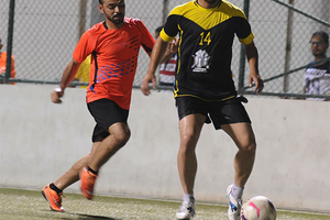 افتتاح أولى جولات بطولة نادي عالي لكرة القدم