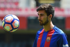 غوميز يكشف عن محادثة كريستيانو له عقب انتقاله إلى برشلونة