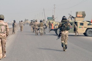 القوات العراقية تدخل جزيرة الخالدية شرقي الرمادي