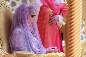 بالفيديو... حفل زفاف أسطوري لابنة أغنى ملوك العالم على شاب بسيط