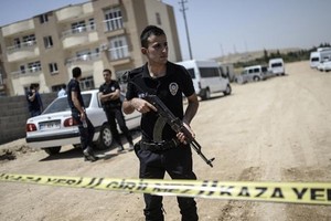 مقتل 5 ضباط شرطة أتراك في هجوم جنوب شرق البلاد