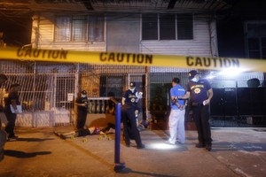 عمدة فلبيني يستسلم للشرطة والرئيس دوتيرتي يواصل حملته ضد المخدرات