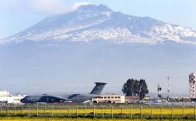 إيطاليا ستدرس أي طلب أميركي لإستخدام قاعدة سيجونيلا لضرب 'داعش' في ليبيا