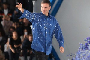 راف سيمنز يصبح مديرا فنيا لدى دار كالفن كلاين 