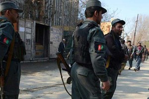 جرح خمسة سياح اجانب وسائقهم في هجوم استهدف قافلتهم في غرب أفغانستان