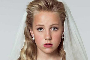 في ماليزيا... اغتصب طفلة وتزوّجها تهرباً من العقوبة!