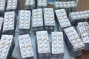 الإمارات تحبط محاولة تهريب مليون قرص مخدر للسعودية