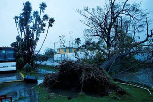 العاصفة ايرل تخلف ستة قتلى في المكسيك