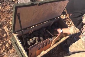 متشددون أفغان على صلة بـ'داعش' يزعمون الاستيلاء على أسلحة أميركية