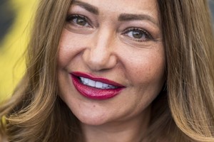 بالصور... ليلى علوي بمهرجان 'لوكارنو'... الماء والخضرة والوجه الحسن