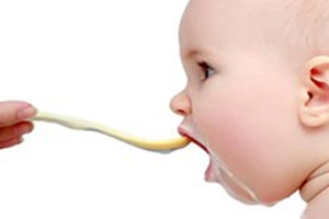 تعرّف على السبب الذي دفع امرأة أمريكية لتسميم طفلتها!