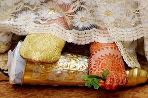 حفل زفاف مغربي يوزع حبات جوز ملفوفة بـ 10 آلاف دولار