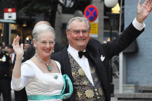 الطوارئ في تركيا تدفع ملكة الدنمارك إلى تأجيل زيارتها لها