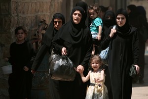 'المرصد': 20 قتيلاً مدنياً في غارات جوية على بلدات في شمال سورية