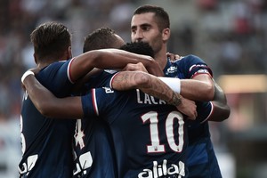 هاتريك لاكازيتي يقود ليون لاجتياز نانسي بالدوري الفرنسي