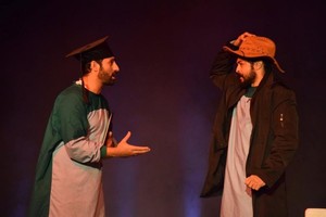 مسرحية 'ضرس العقل' لوحة واقعية للصراعات الاجتماعية