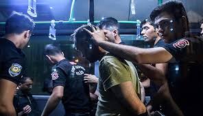 عزل مزيد من الموظفين بوزارتي الداخلية والخارجية والجيش في تركيا