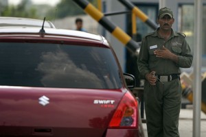 مقتل 17 شخصاً في حادث سير في الشطر الباكستاني من كشمير