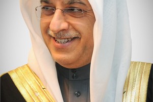 سلمان بن إبراهيم يهنئ ناصر بن حمد بالفوز ببطولة أوروبا للرجل الحديدي