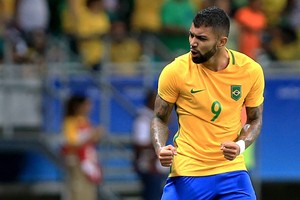 مانشستر يونايتد يدخل سباق جوهرة البرازيل