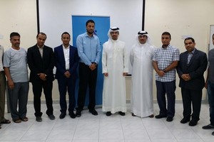 صقر بن سلمان يزور مركز شباب السهلة الشمالية