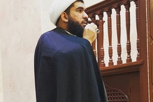 أول حكم قضائي على خلفية تجمهر الدراز: الحبس سنة لإمام جامع الزهراء بمدينة حمد الشيخ علي حميدان