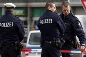 الشرطة التركية تعتقل أشخاصاً في مداهمات تتصل بالانقلاب