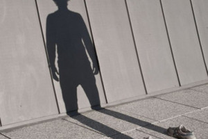 قصة قصيرة... شكّل ظلك