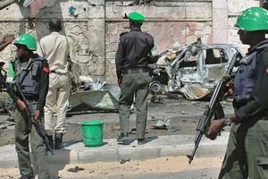 مقتل 20 على الأقل في هجوم بسيارتين ملغومتين في الصومال