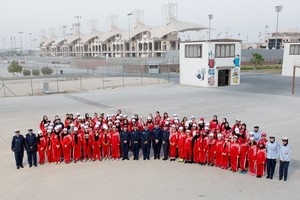 بالصور... اتحاد السيارات والحلبة يختتمان بنجاح زيارات طلبة المعسكر الصيفي