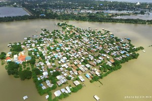 هل يمكن أن تساعد الطائرات دون طيار في جهود الإغاثة من الفيضانات في ميانمار؟