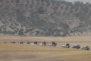 داعش يهاجم معسكرا للمعارضة السورية على حدود الأردن وسوريا