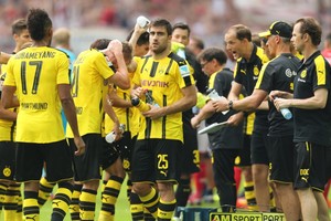 لاعبو 'البوندسليغا' يشكون من الحرارة المرتفعة خلال المباريات