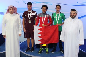 بالصور... 'أحمر السباحة' يحصد 43 ميدالية ملونة مع ختام البطولة الخليجية 