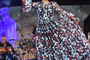 أمسية مشبّعة بالفنّ لشيرين عبد الوهاب في بعلبك