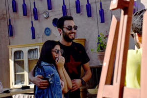 بالصور... كيف تقدم شاب لبناني لعرض الزواج من حبيبته