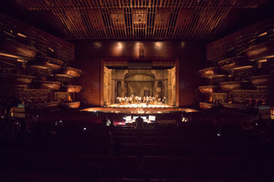 بالفيديو... غداً أول حفلة رسمية لإفتتاح  دار دبي للأوبرا